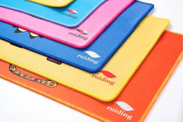 鼠標墊定制的材質(zhì)特點 鼠標墊定制